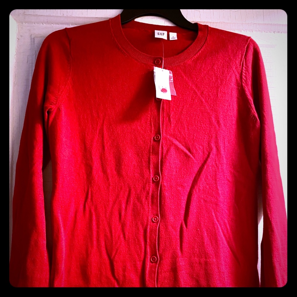 Gap women’s cardigan NWT